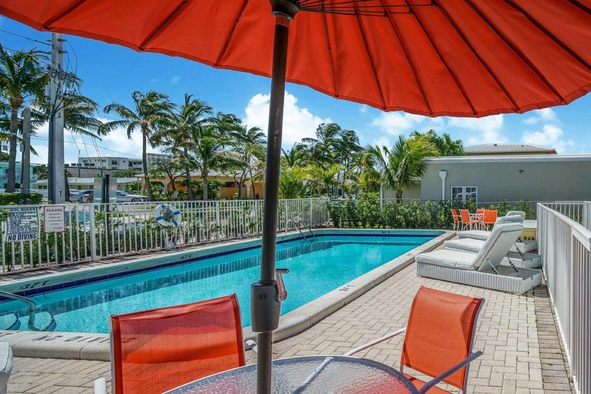 Luna Paradise By The Sea Aparthotel Lauderdale-by-the-Sea Екстериор снимка
